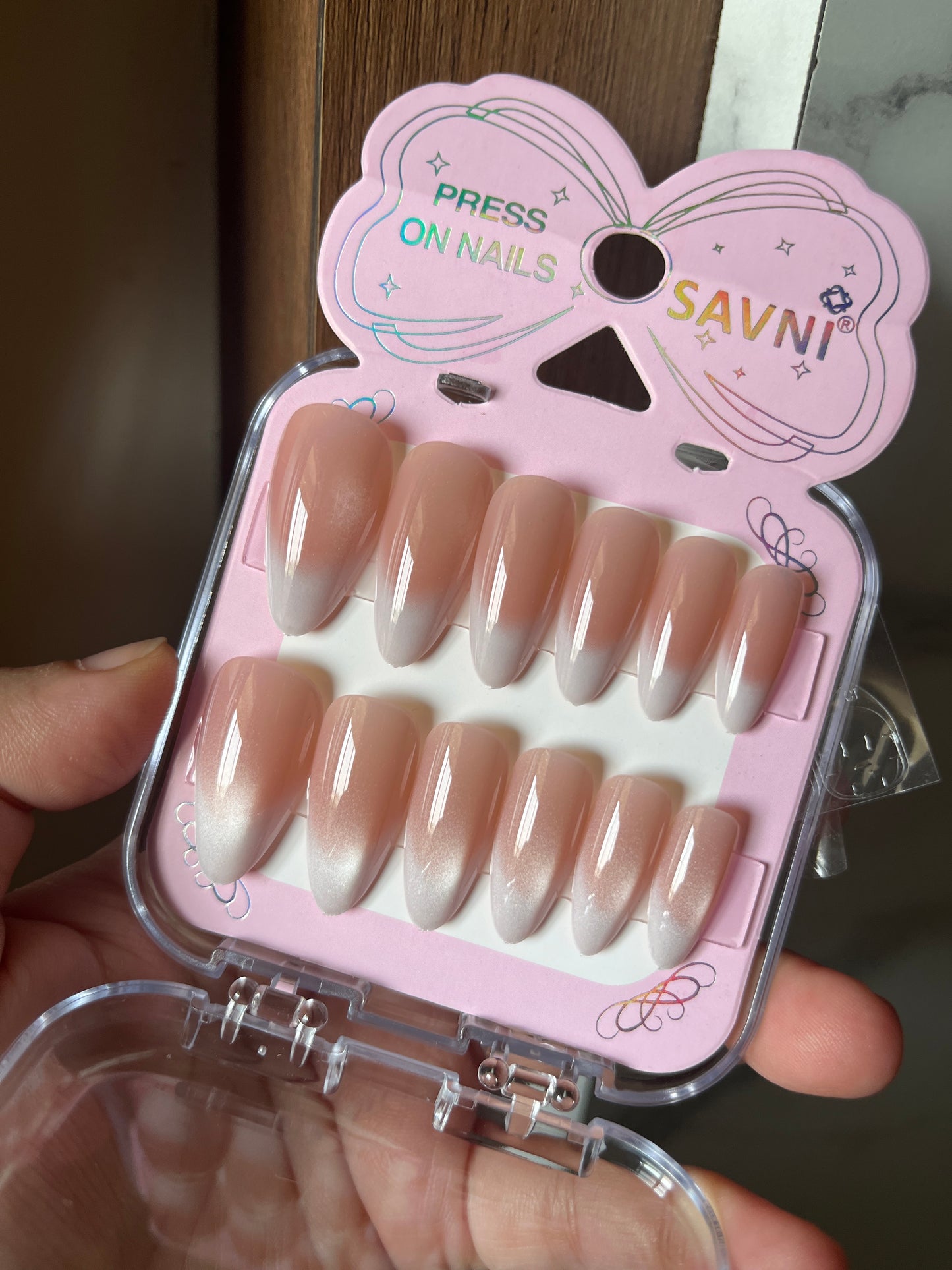 Nude 04 ombre cat eye