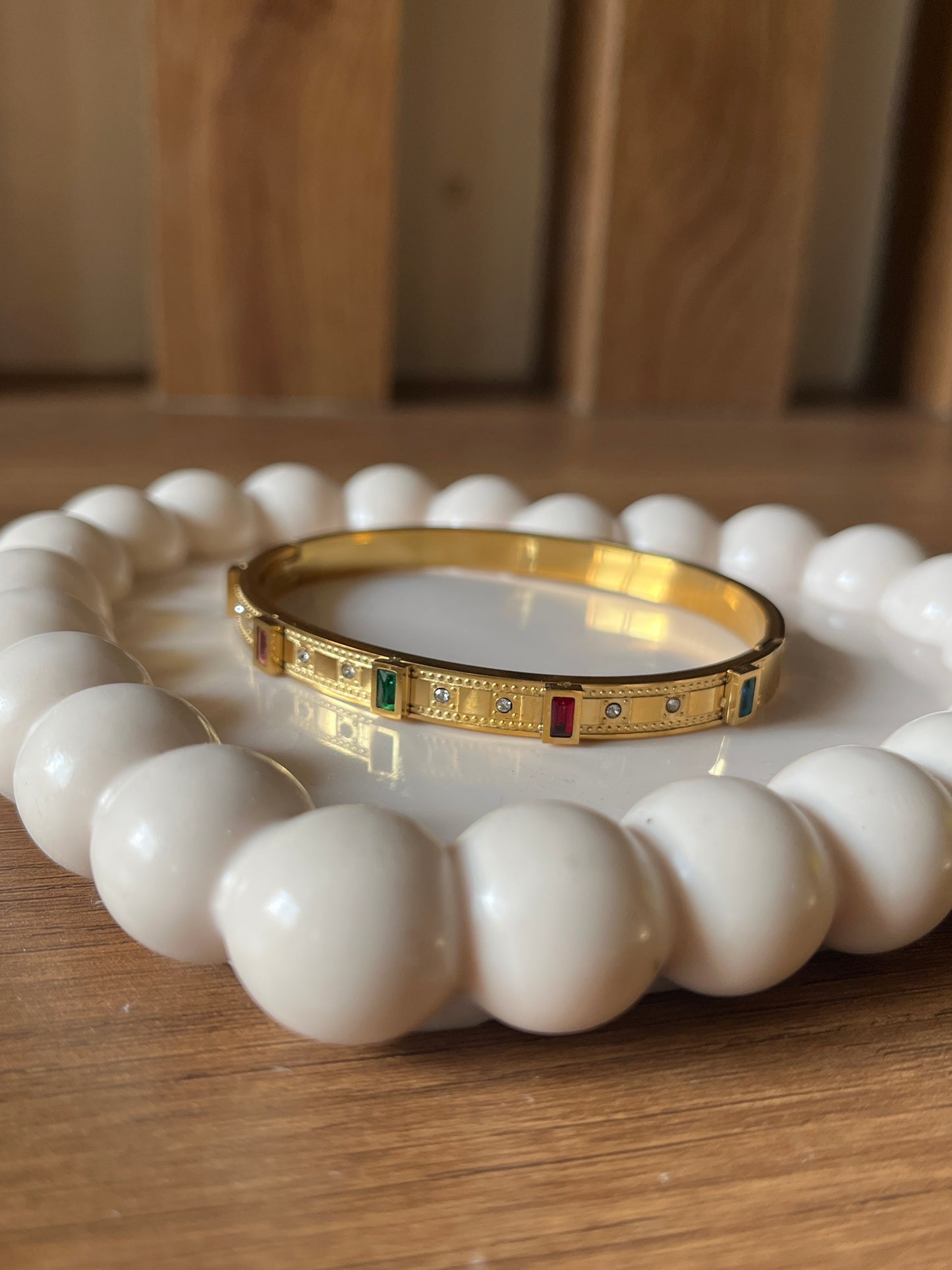 Multi-color bracelet