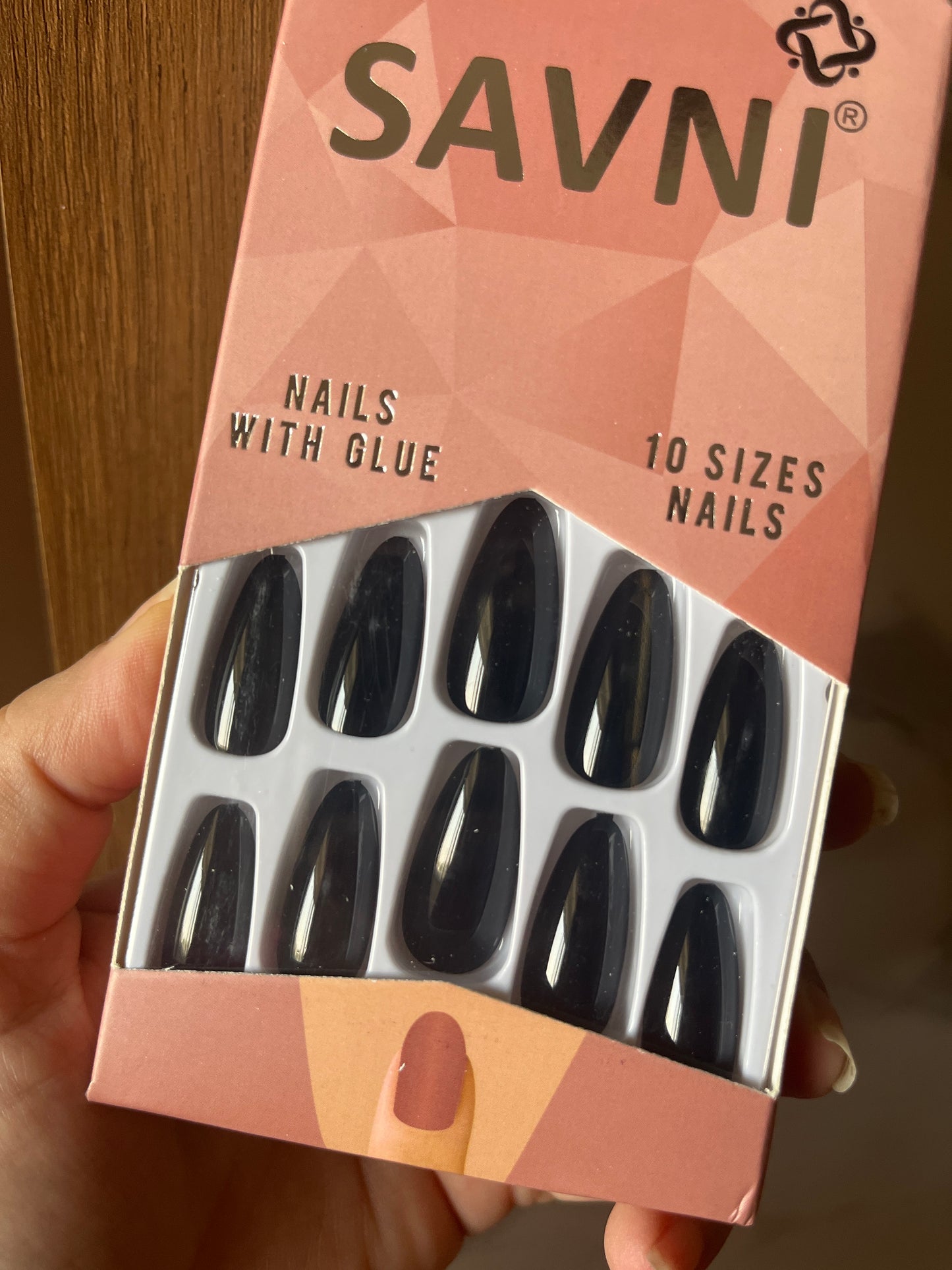 Black gloss nails with tabs