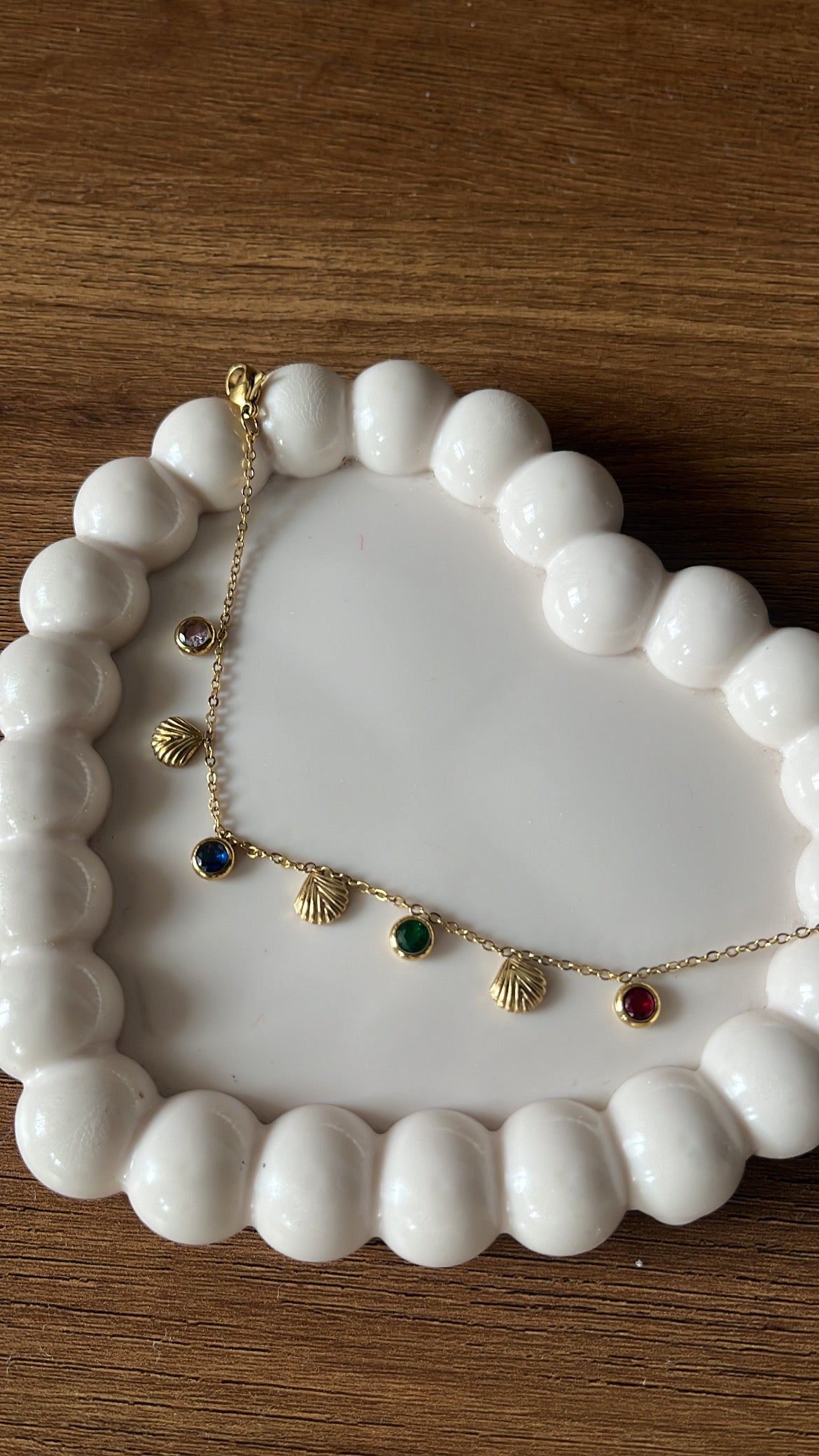 Multi-color shell bracelet