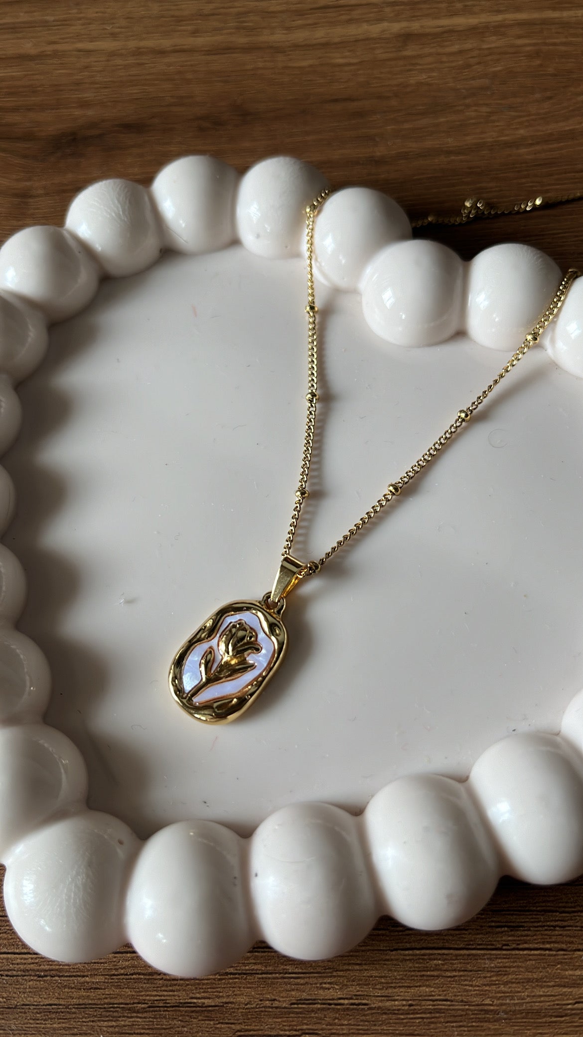 Forever Rose - Oval Pendant