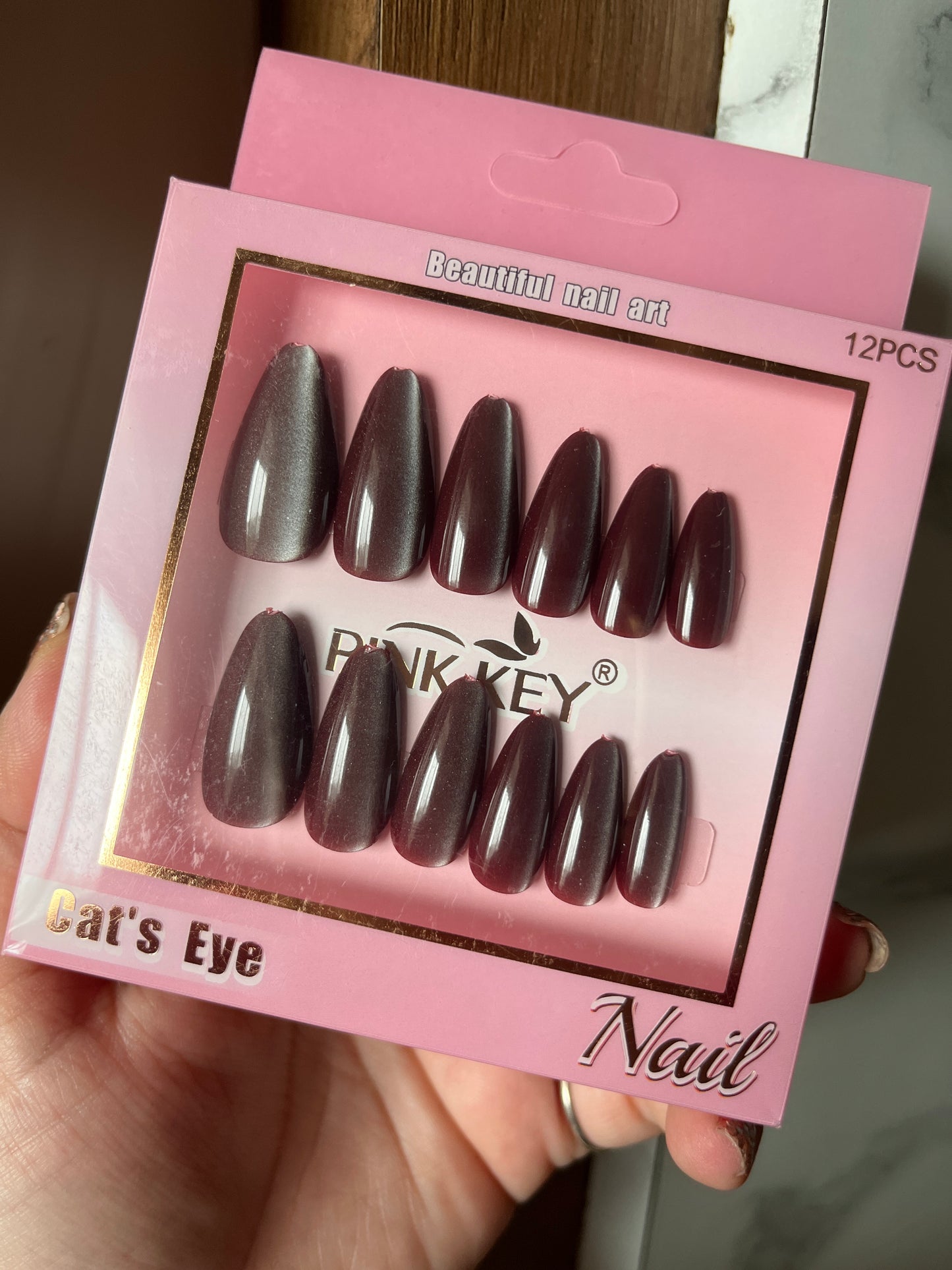 Brown silver cat eye