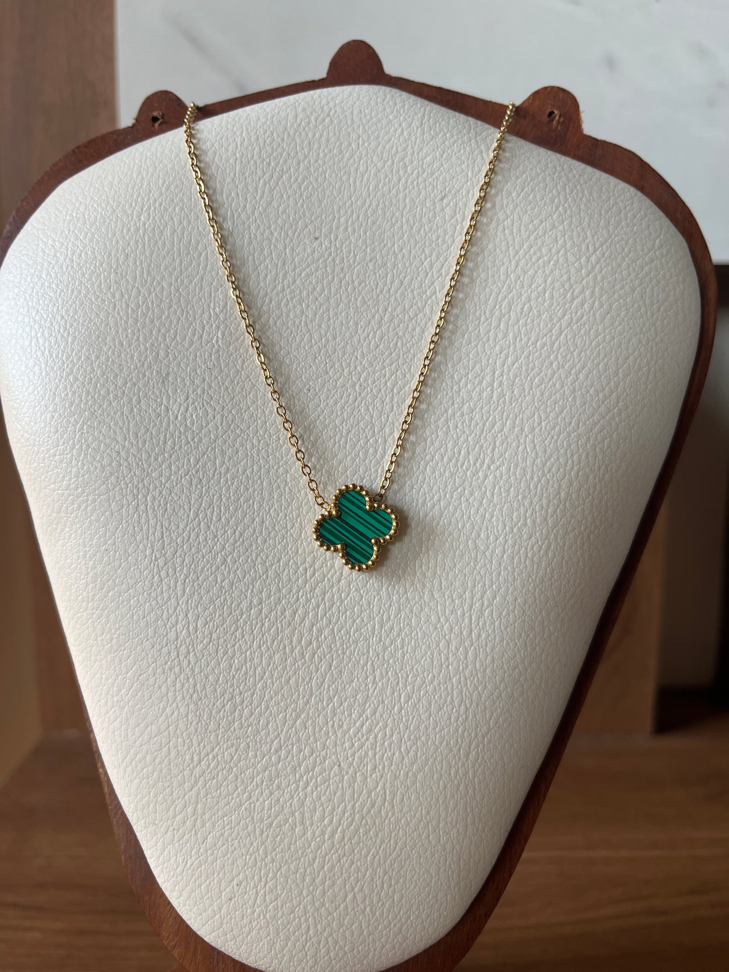 Clover necklace Green