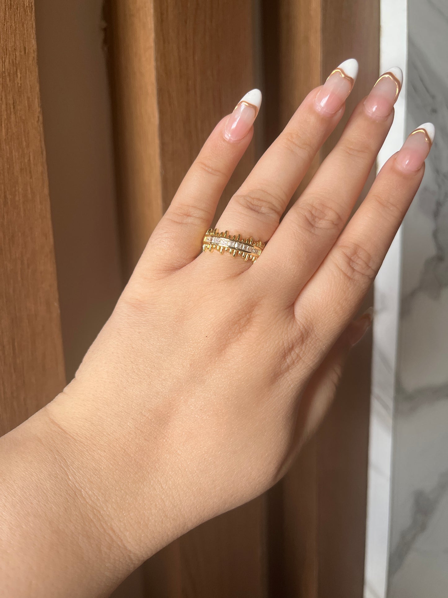 Baguette white gold ring