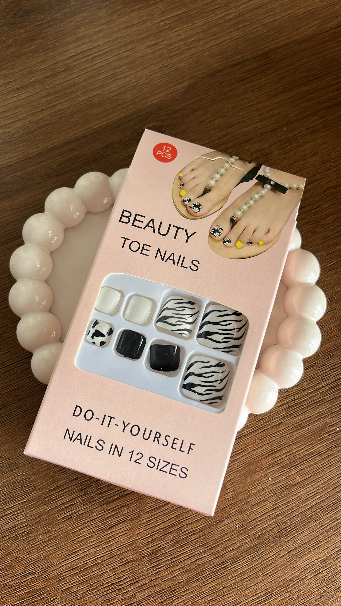 White Zebra Print Tow Nails