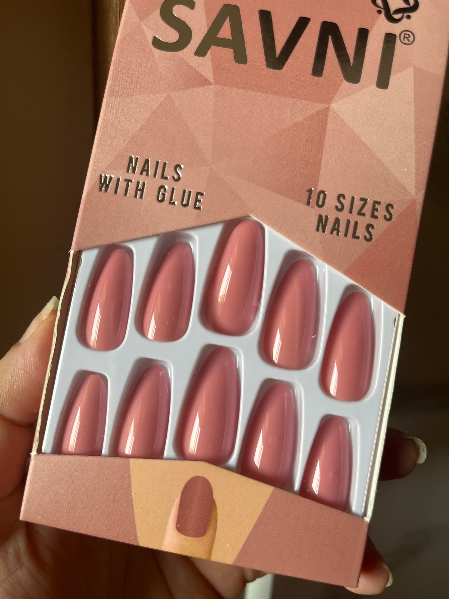Peach gloss nails with tabs