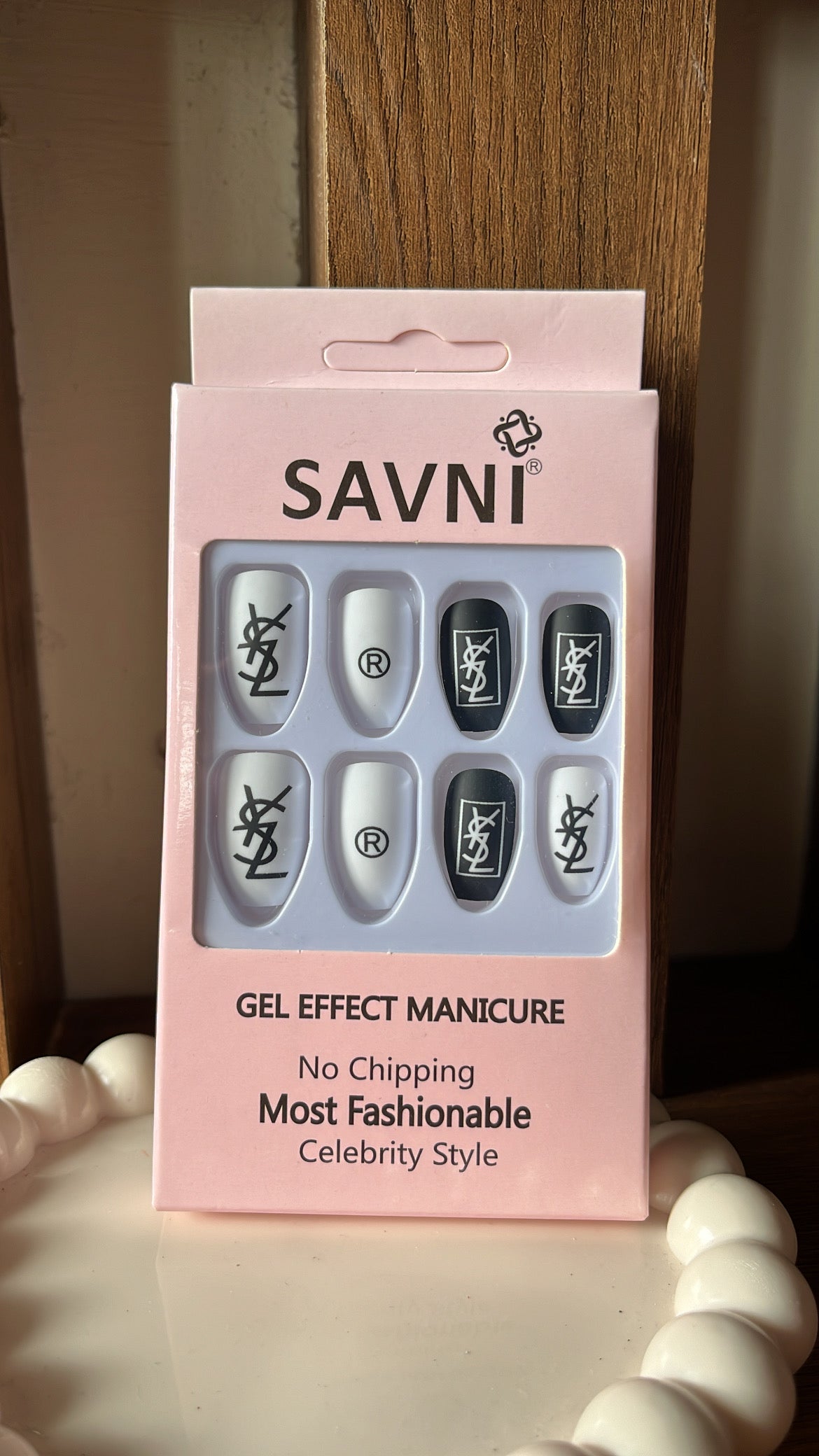 YSL Almond Nails - Set of 12 nails