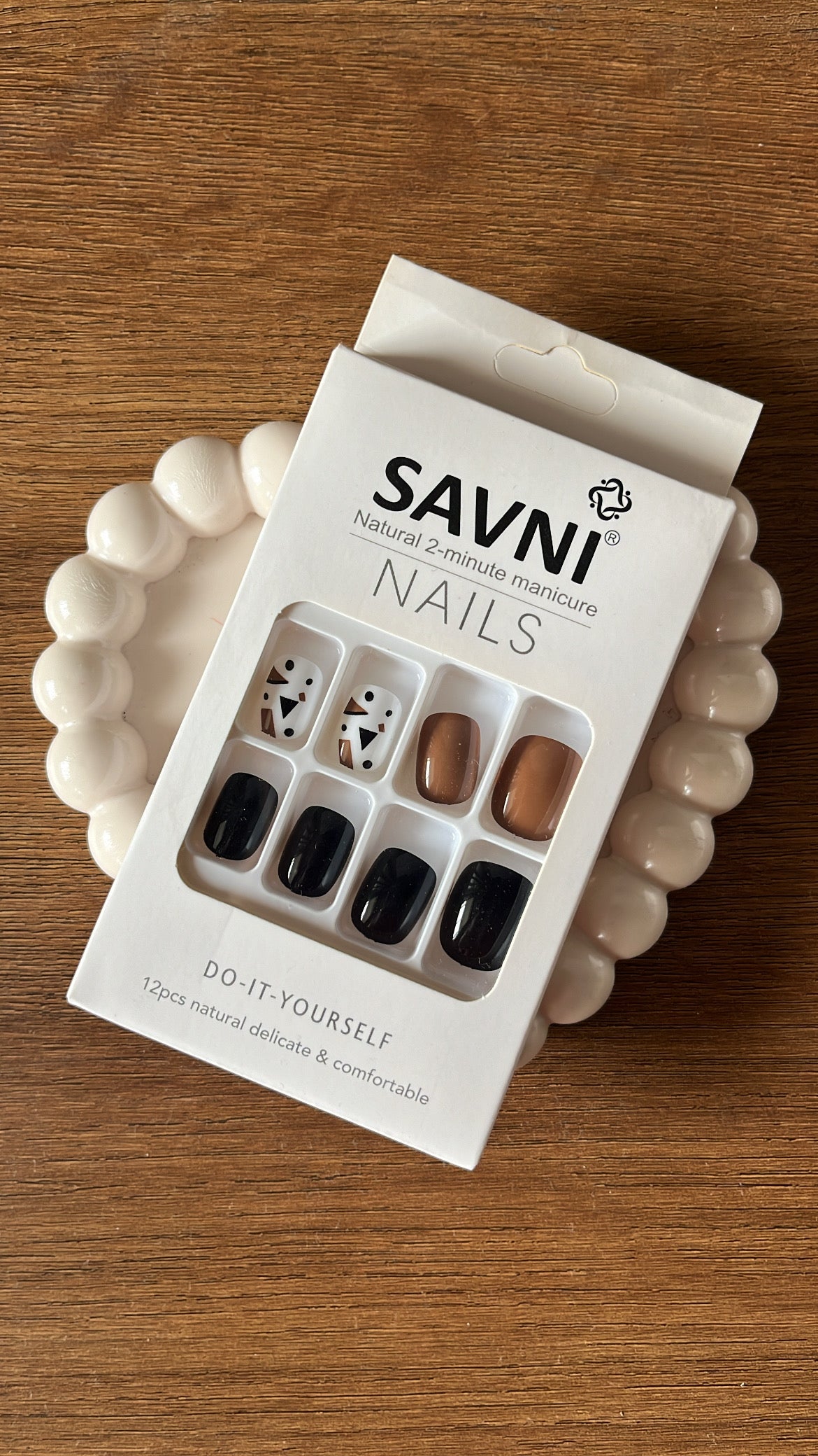 12 nails in a box - Budget Nails