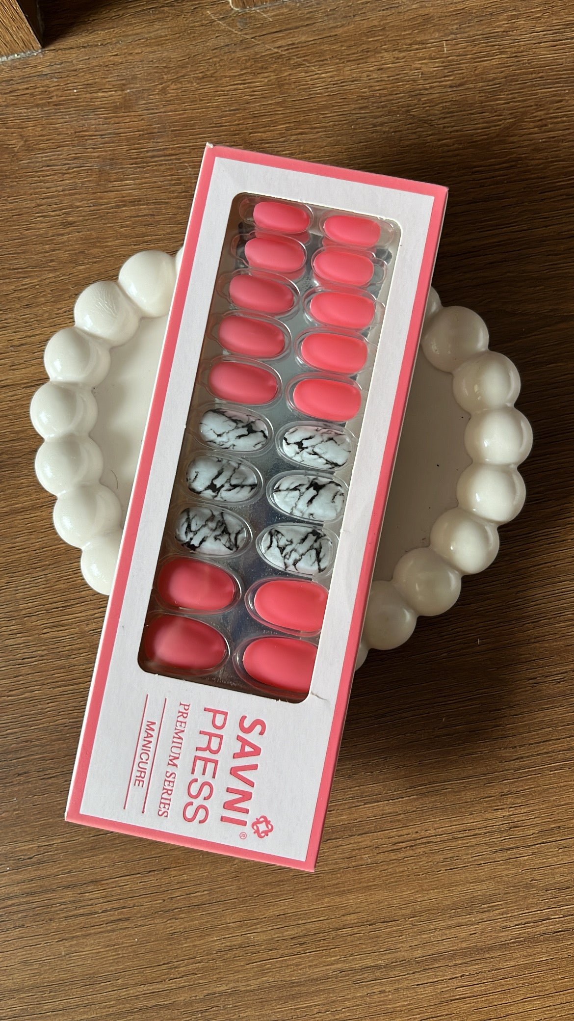 Pink: 24 nails in a box - High Quality Nails