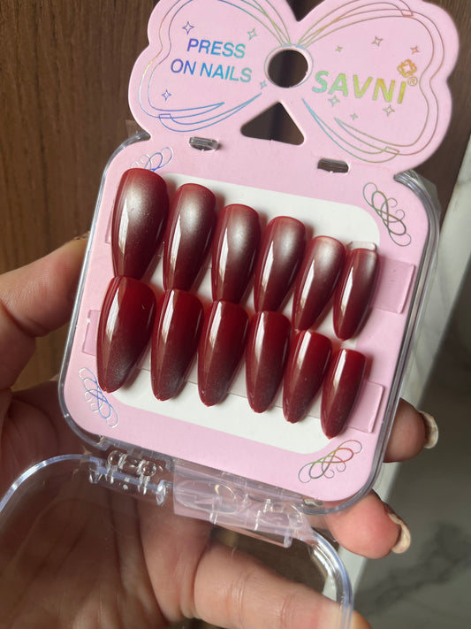 Red silver cat eye round finish