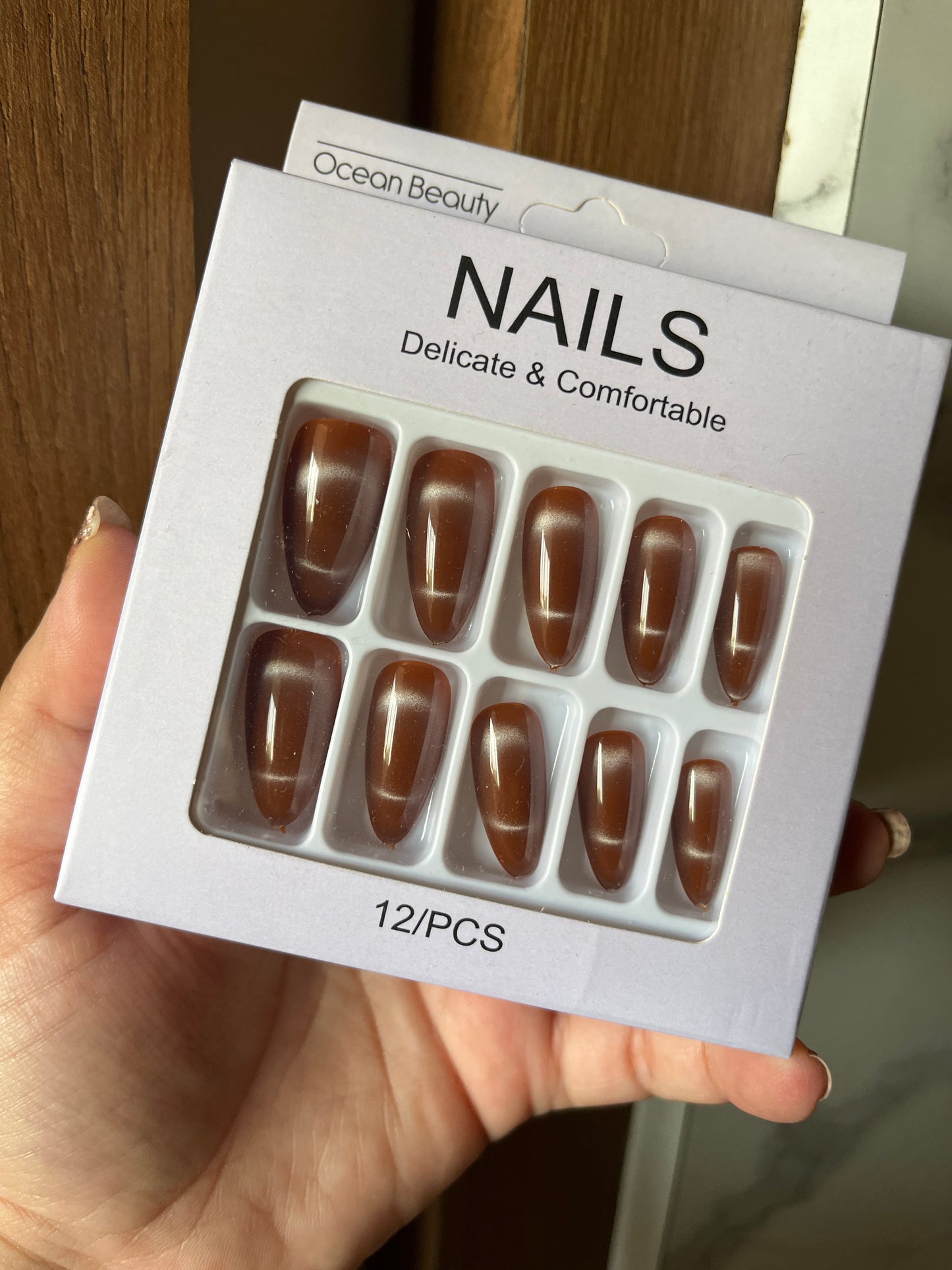 Brown silver cat eye