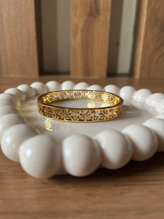 Flower baby size bracelet