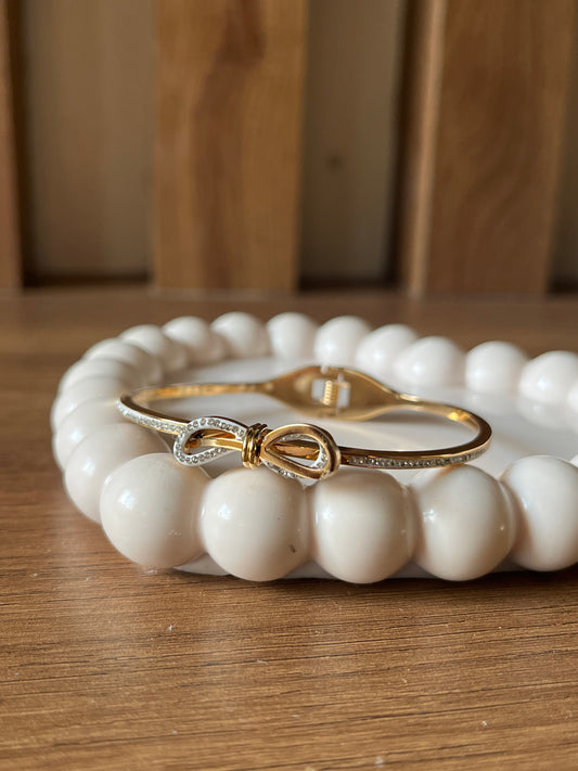 Chic bow bracelet