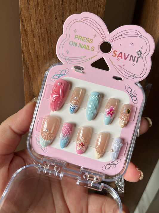 Vacation floral nails