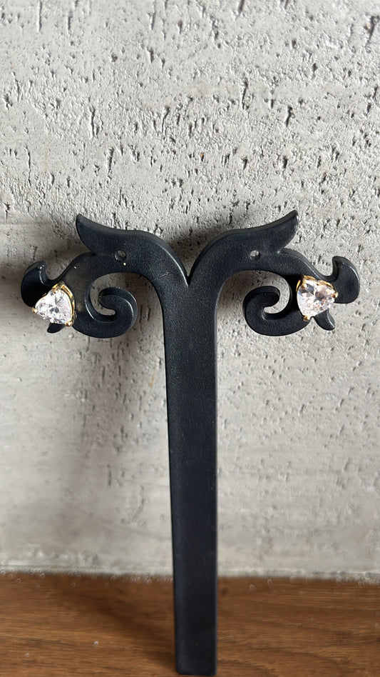 Heart gold studs