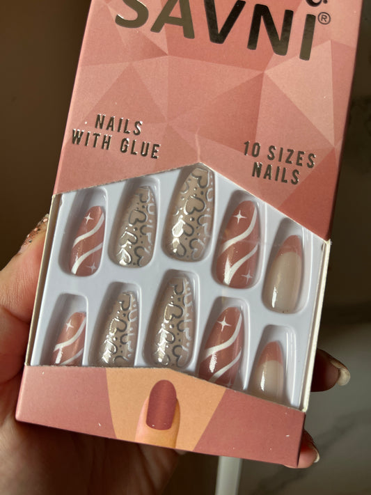 Silver heart cat eye nails