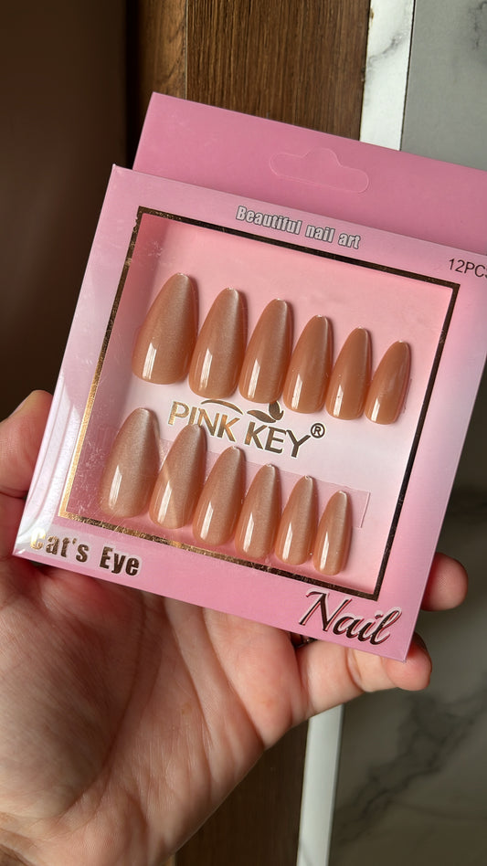 Nude cat eye