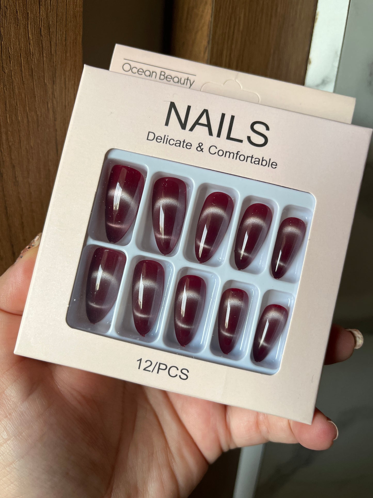 Red silver cat eye nails