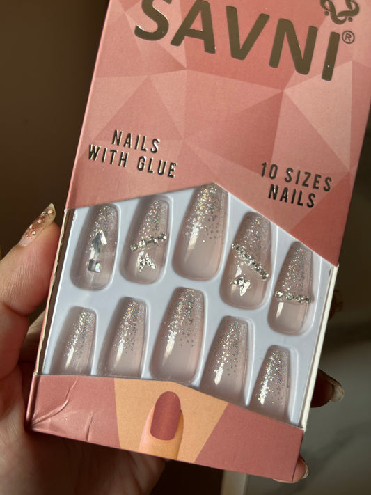 Silver glitter stone nails