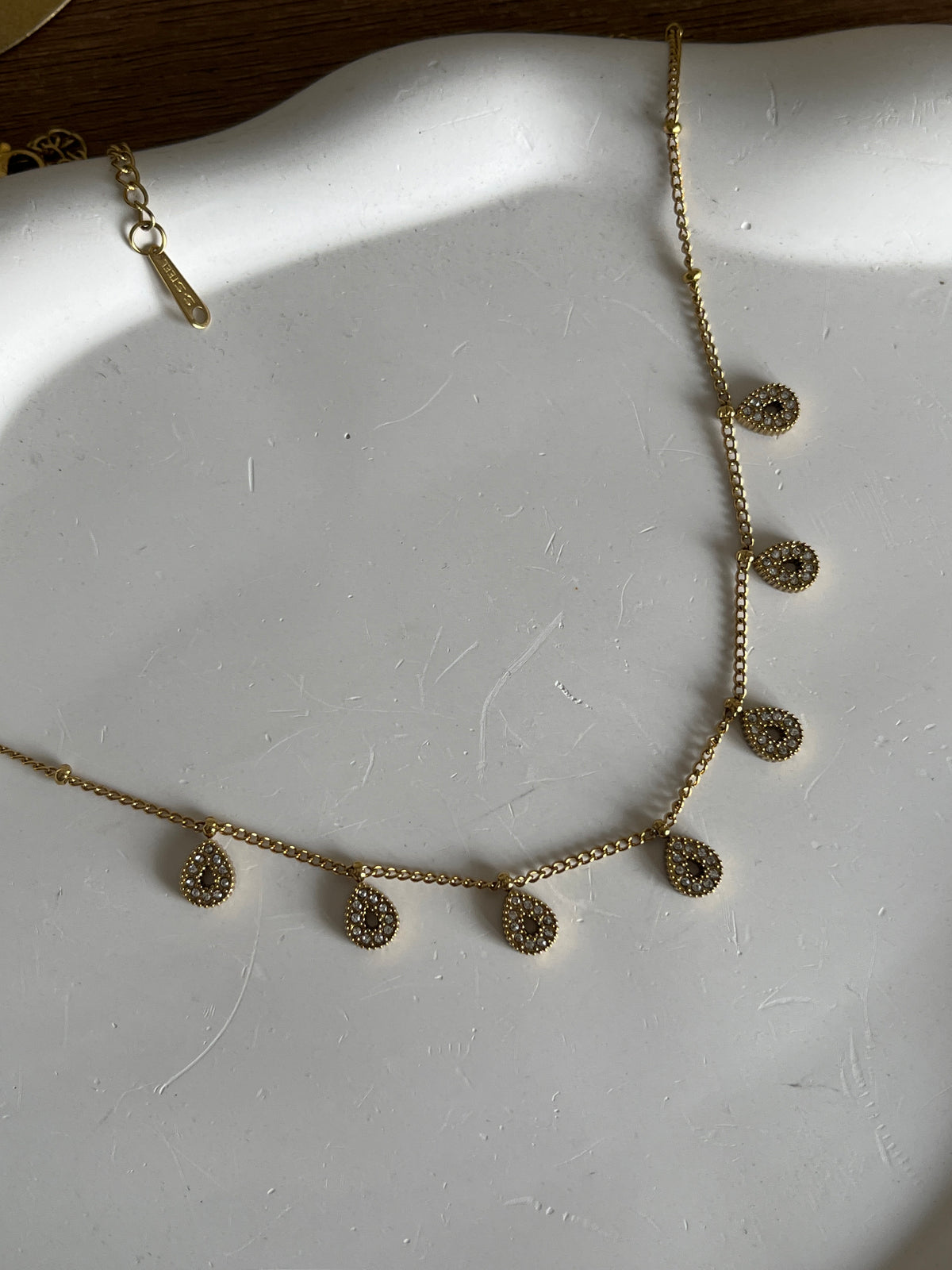 Droplet necklace