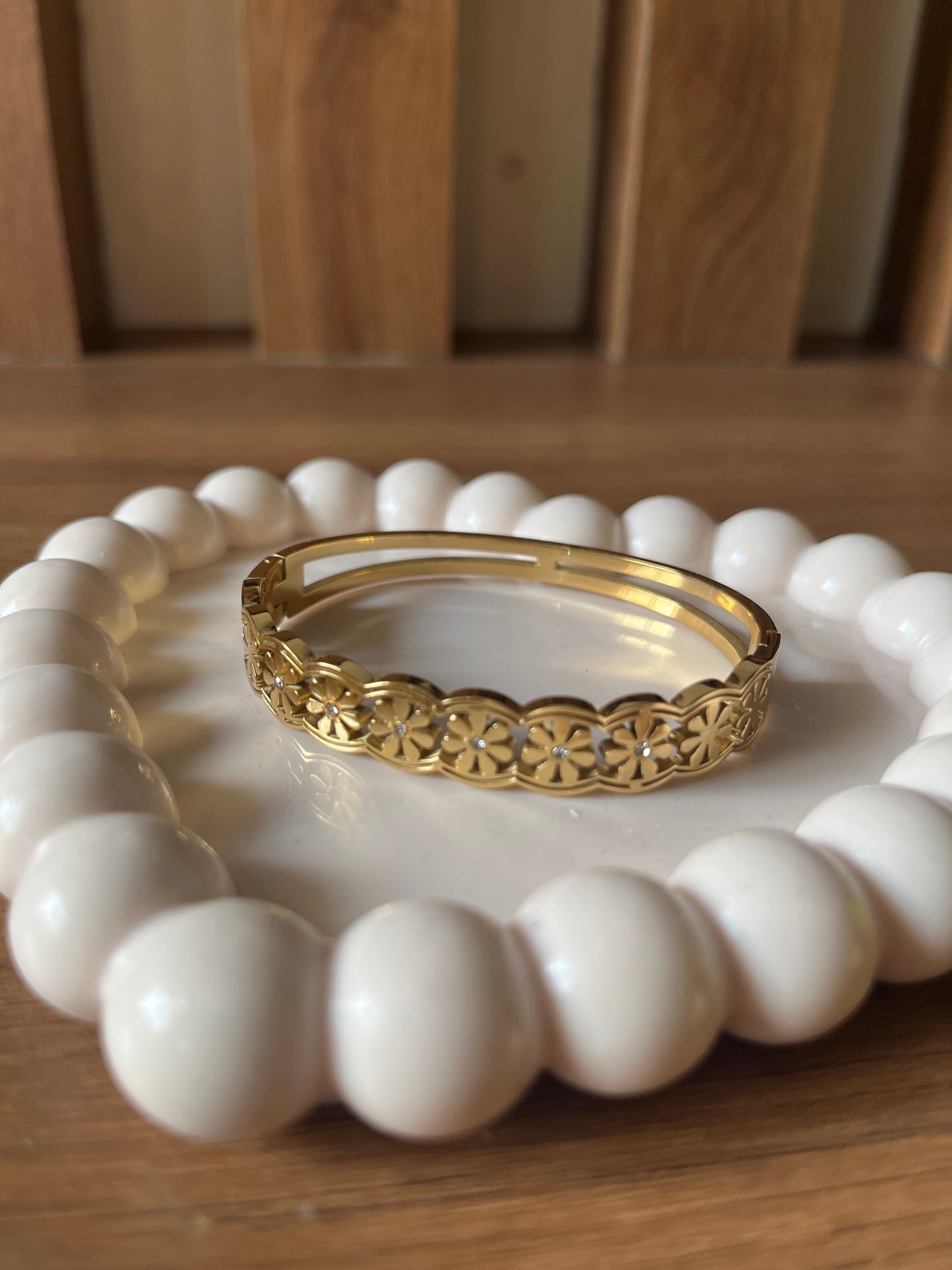 Flower bracelet