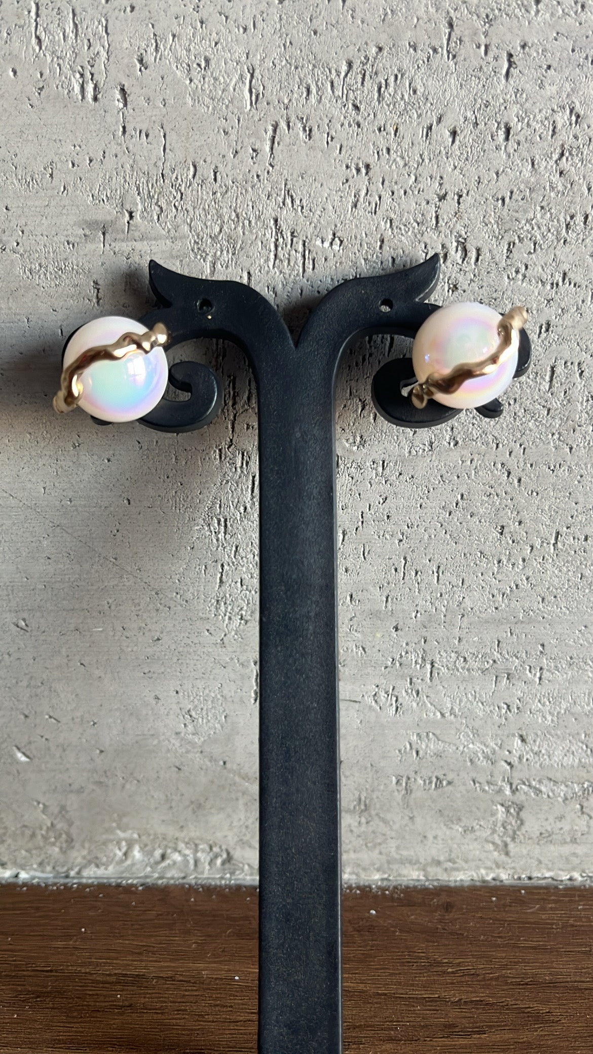 Pearl Gold statement earrings