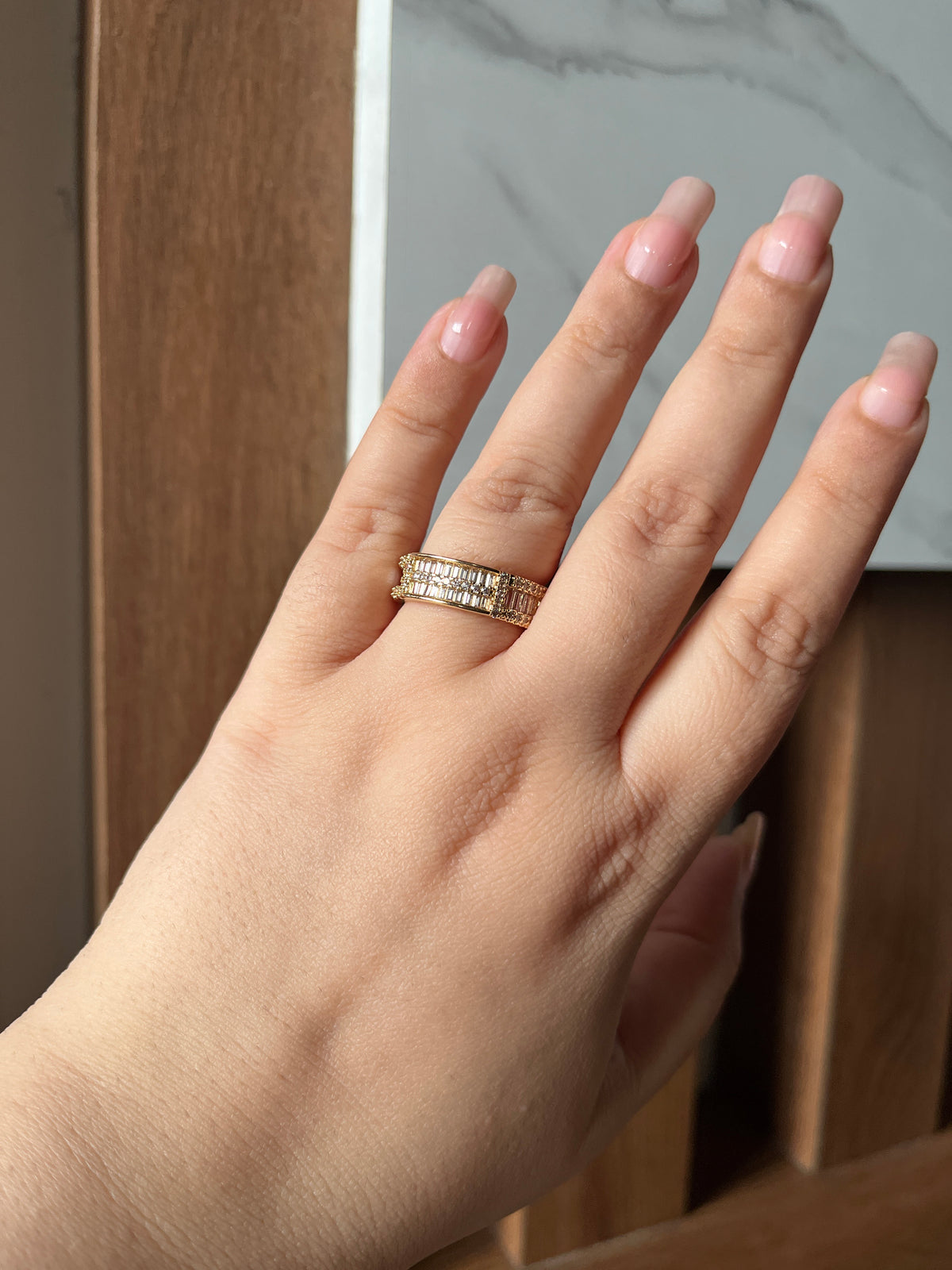 Minimal cocktail rings
