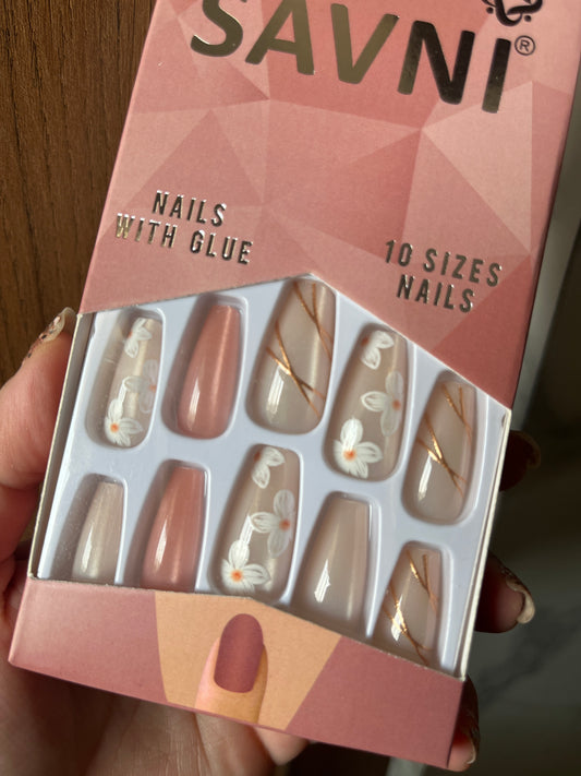 Floral cat eye nails