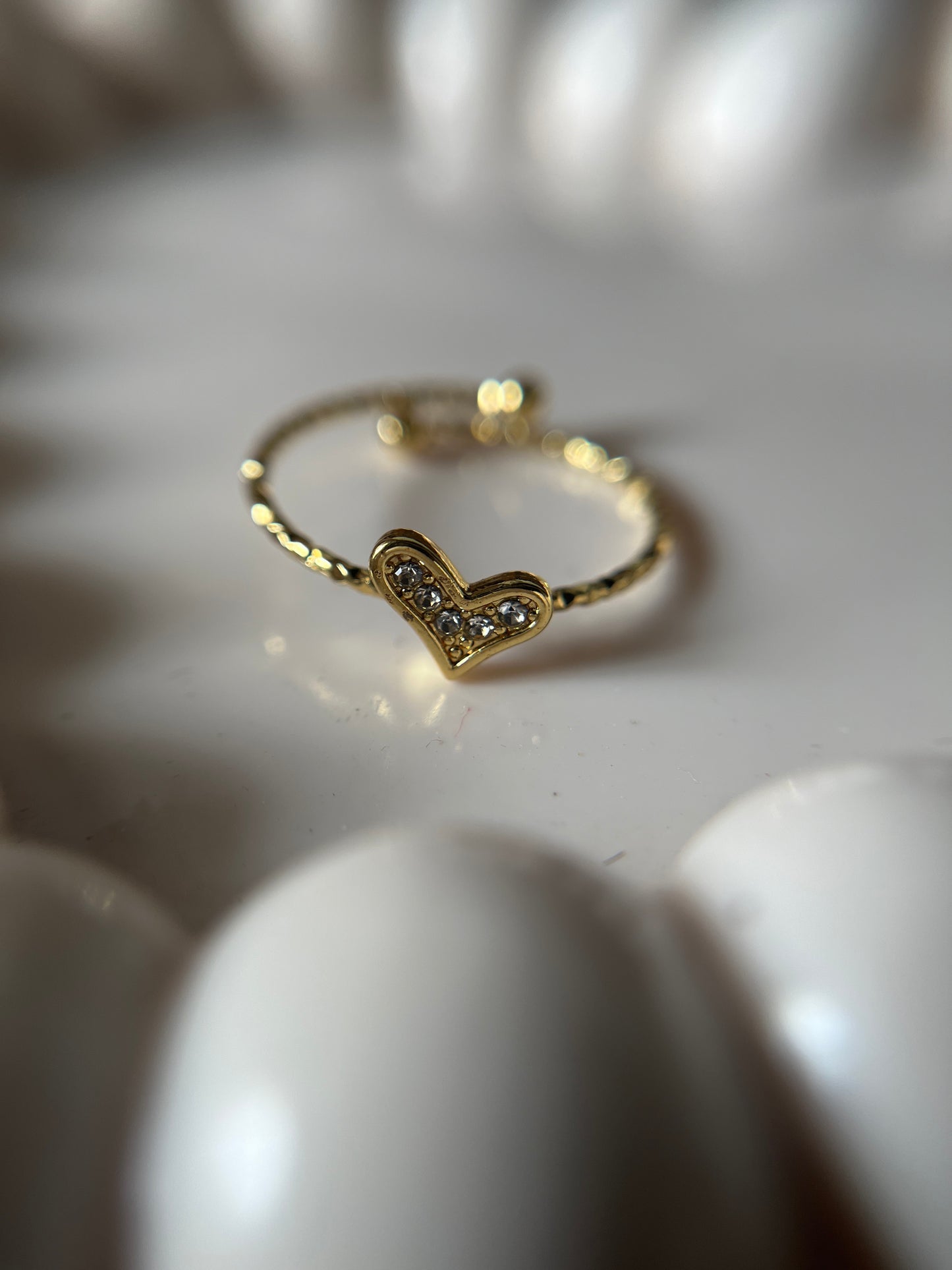 Minimal Heart Ring
