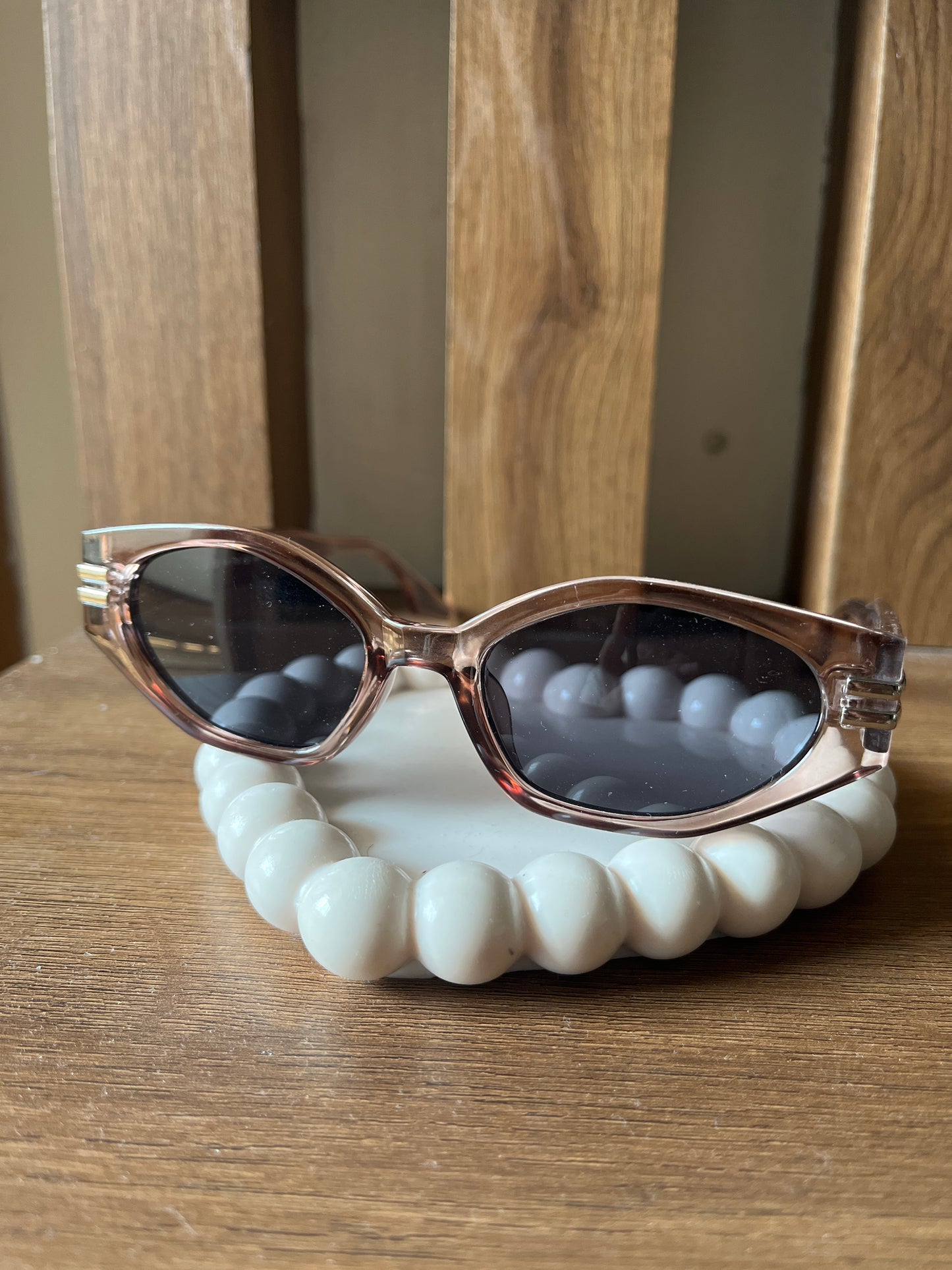 Classic Y2K brown sunglasses