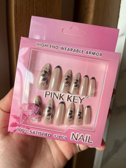 Peach cat eye flower