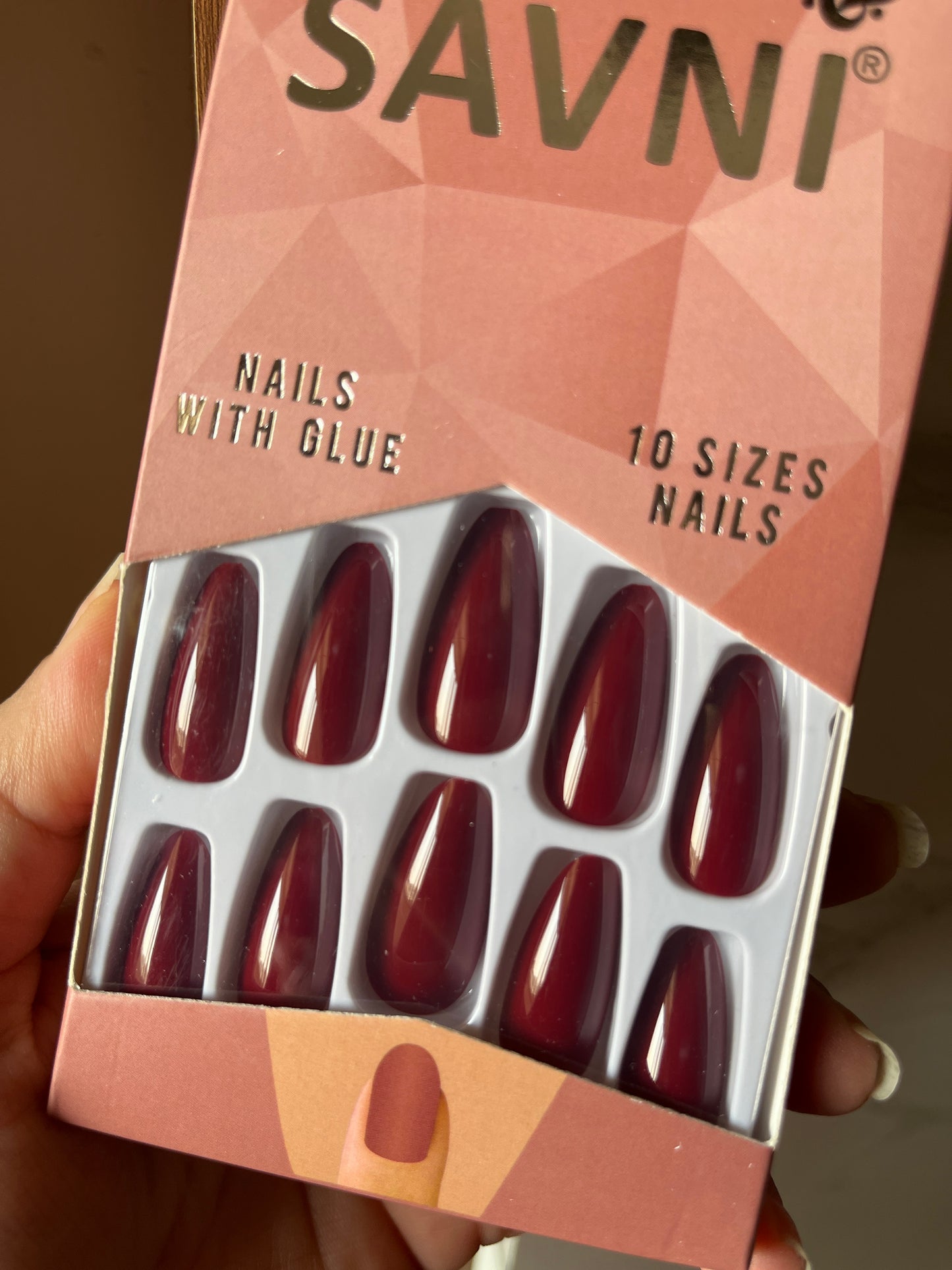 Dark maroon gloss nails with tabs