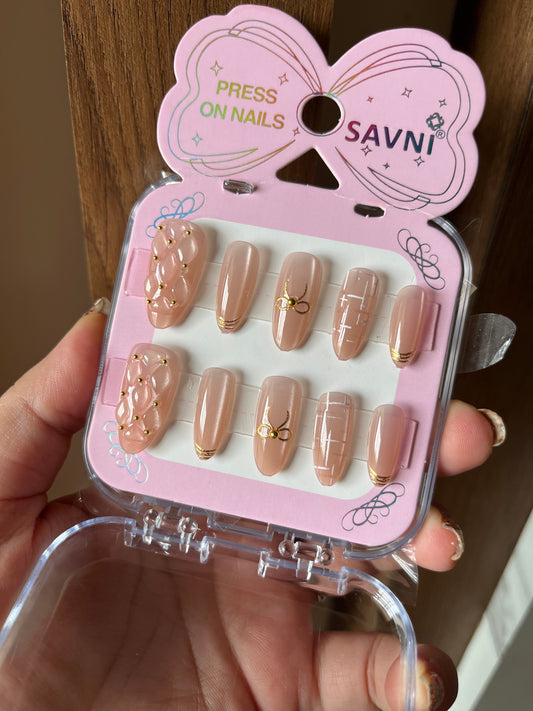 Nude cat eye premium nails