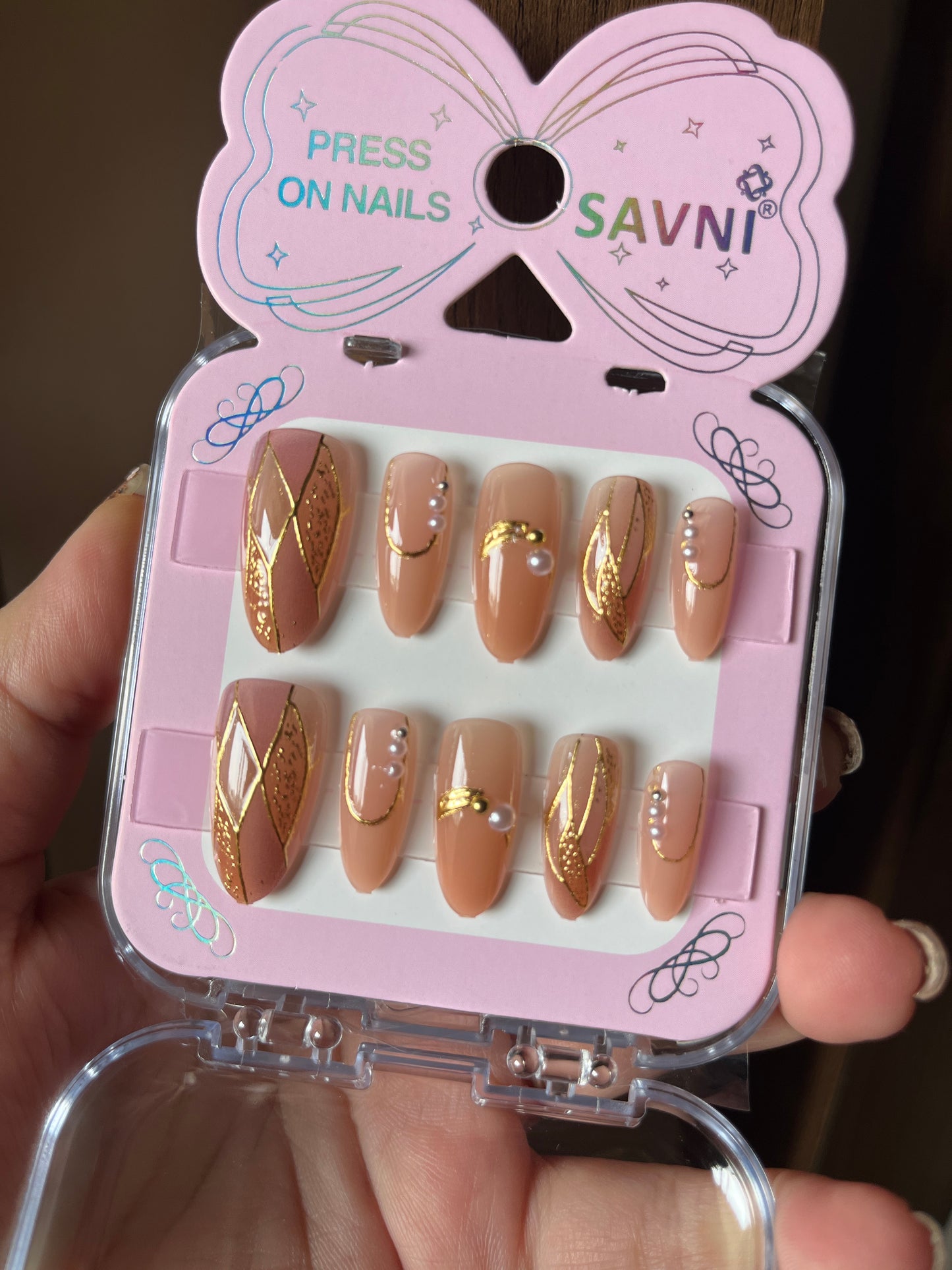 Nude gold premium nails