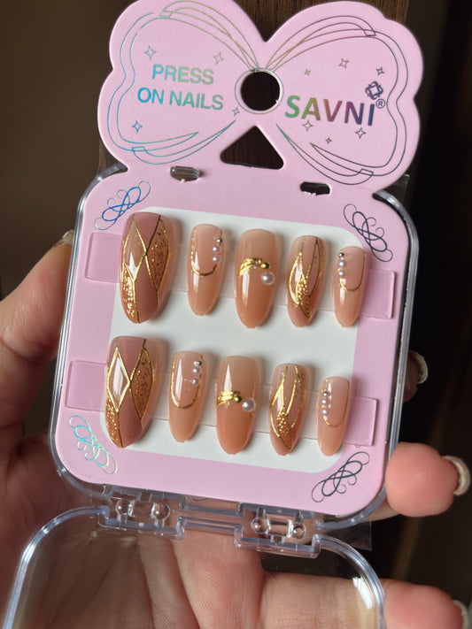 Nude gold premium nails