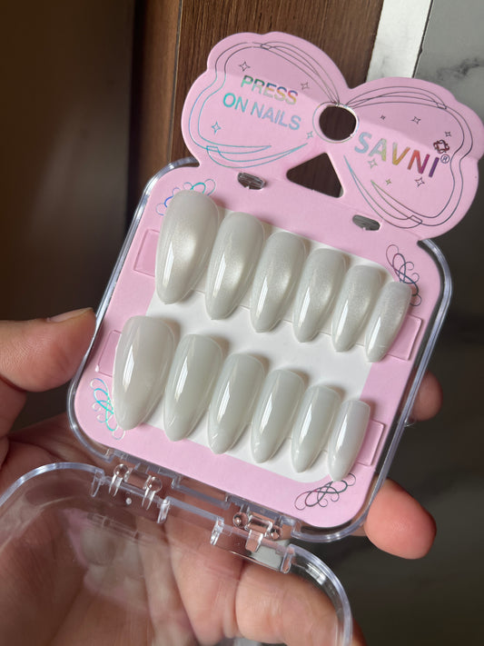 White ombre cat eye nails