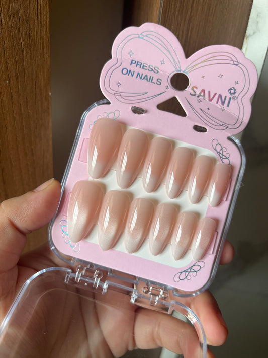 Natural 01 ombre cat eye nails