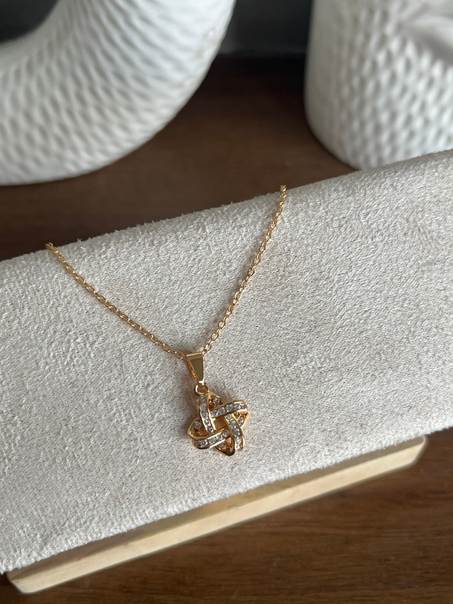 Gold loop pendant