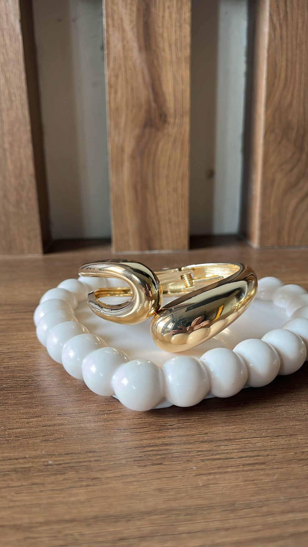 Chunky oval bracelet