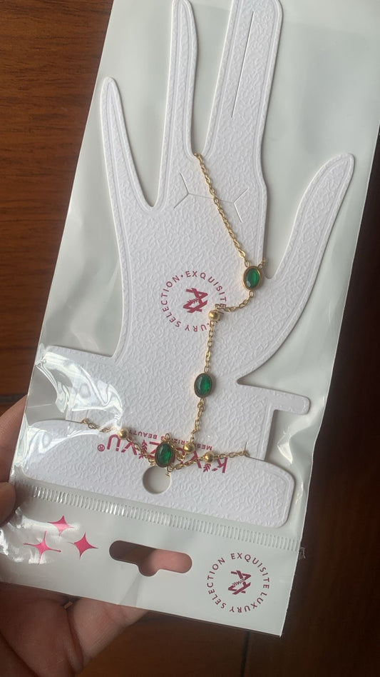 Emerald Oval Handchain