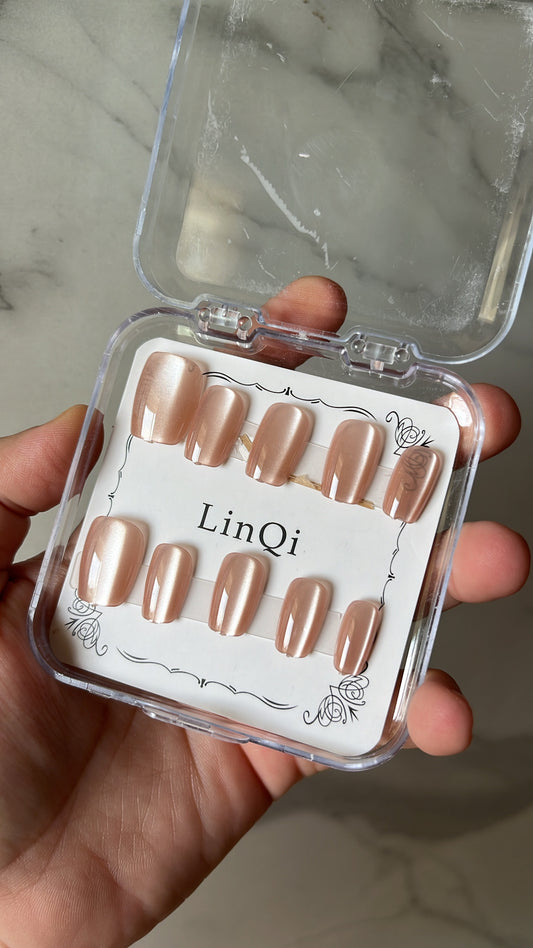 Light Nude Cat eye nails