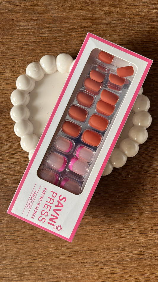 Orange: 24 nails in a box - High Quality Nails