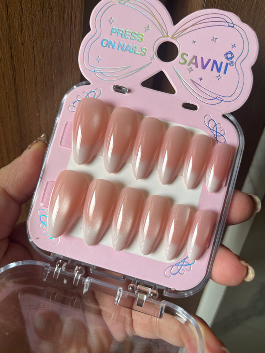 Nude ombre cat eye nails