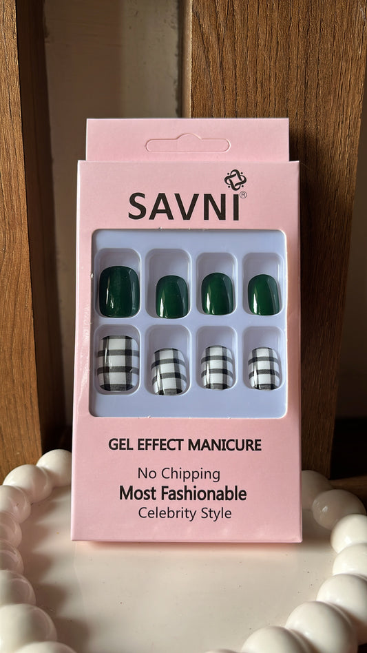 Green short Nails - Set of 12 nails