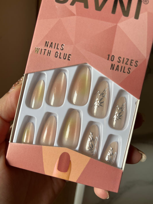 Ombre silver cat eye nails