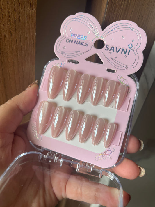 Pink Nude cat eye with extra shine