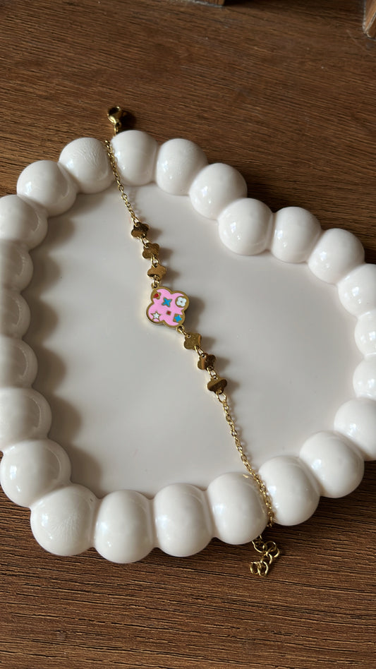Clover Charm - Pink Chain Bracelet