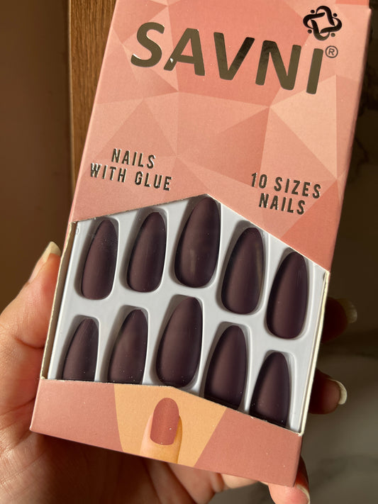 Wine matte nails with tabs