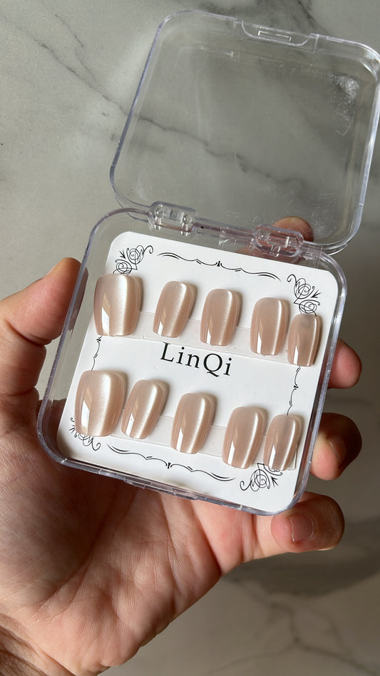 Lightest Nude Cat Eye Nails
