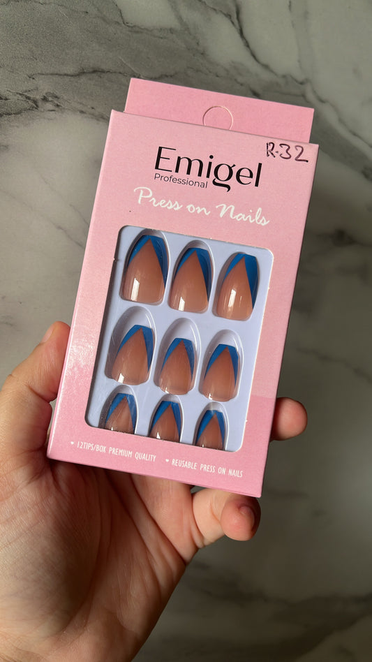 Blue French Tip Nails - Pack of 12 nails